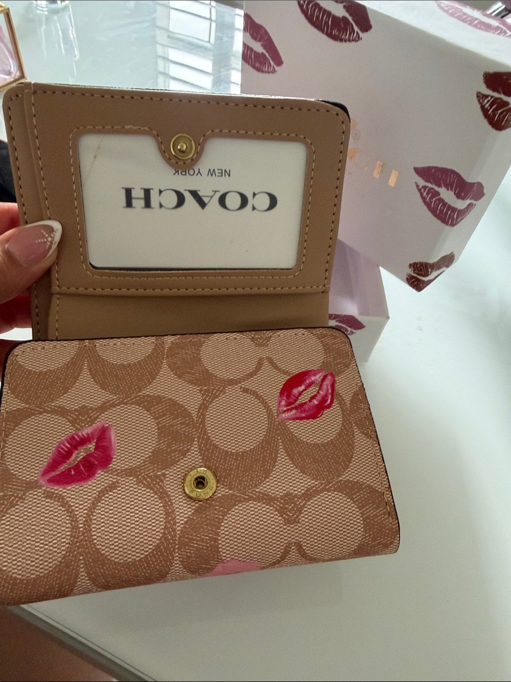 COACH Tan Signature Kiss Print Crossbody with Gold Logo - Picture 3 of 10